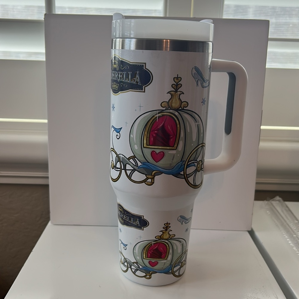 Cinderella Themed 40 oz Tumbler with Straw - White.  Stainless Steel Insulated.